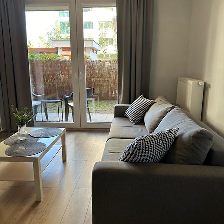 Cosy Apartment Near To The Chopin'S Airport Cybernetyki 2C Varsóvia Exterior foto