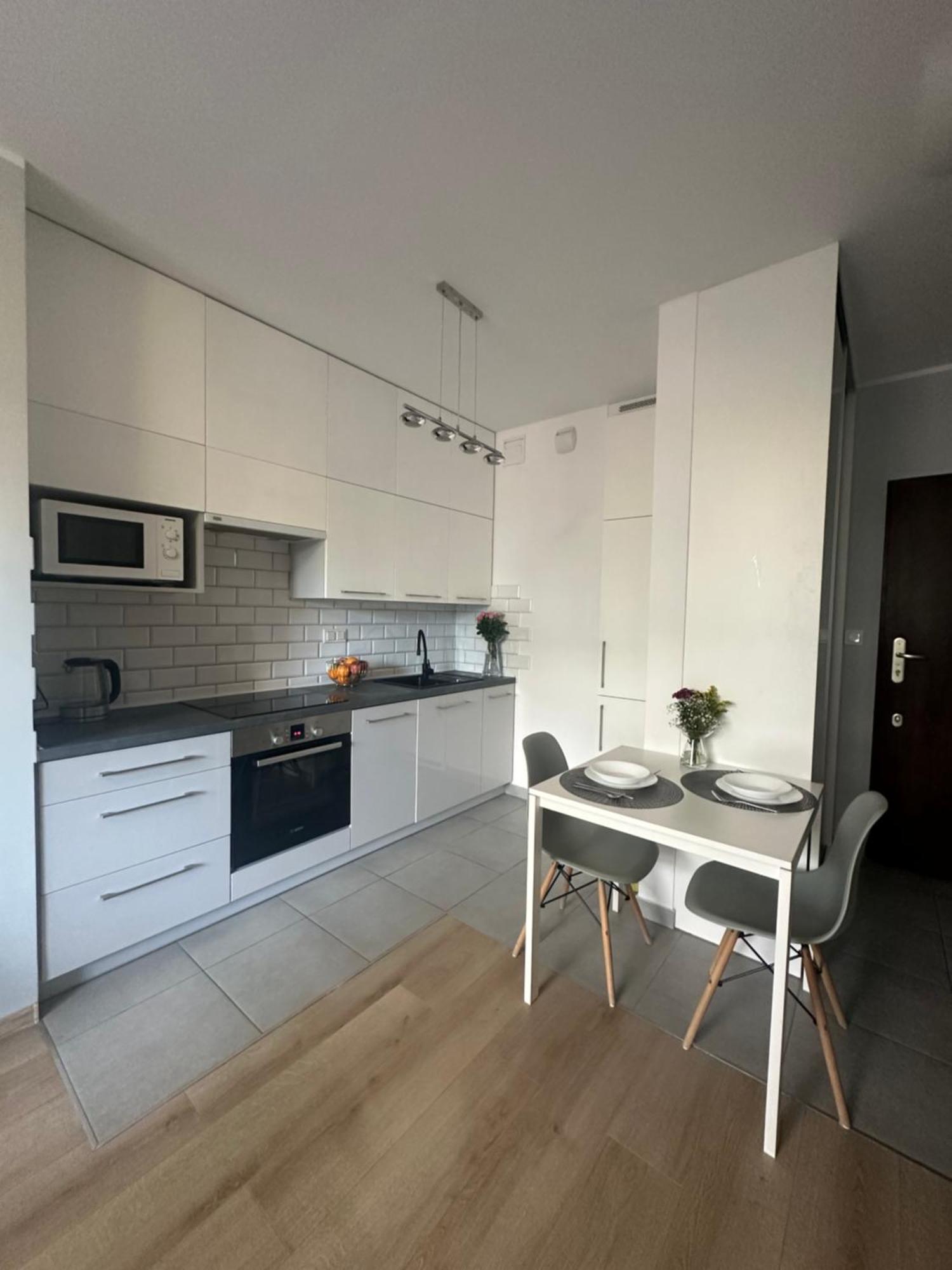 Cosy Apartment Near To The Chopin'S Airport Cybernetyki 2C Varsóvia Exterior foto